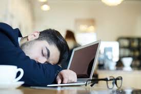 May 18, 2021 · the sophisticated older sister of iced coffee, cold brew is an elixir that results from slowly steeping ground coffee in room temperature or cold water for a number of hours (generally eight to 24). How To Stay Awake At Work The 19 Best Ways And Tips