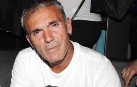 Η πιο αγαπημένη λέξη όσων υπηρετούν στις ένοπλες. O Stelios Rokkos Menei Spiti Toy Sth Lhmno To Mono Poy Me Ekneyrizei Einai Zinapost Gr