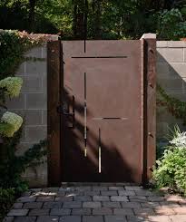 90 Ideen Fur Cortenstahl Im Garten Und Seine Vielfaltigen Einsatzmoglichkeiten Moderner Hof Gartenturen Und Tor Design