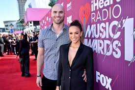 It calculates structures having up to three modulation vectors from. Inside Jana Kramer And Husband Mike Caussin S Marriage Jana Kramer S Spouse And Kids