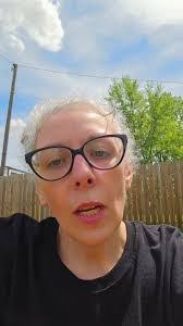 Michelle Everhart's Instagram, Twitter & Facebook