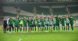 Bursaspor, kadro değeri bazında ligde 6'ncı sırada gösterilirken, lige ise bu değerini yansıtamadı. Bursaspor Da Serdar Ozkan Ve Sedat Dursun Kadro Disi Birakildi Son Dakika Spor Haberleri
