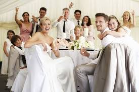 Silberhochzeiten und goldene hochzeit werden besonders groß gefeiert. Sektempfang Amp Co Nachmittagsfuller Zur Hochzeit Weddix