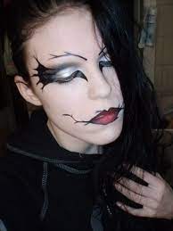 Le tuto maquillage en vidéo. Image Issue Du Site Web Http Hdfonddecran Com Wp Content Uploads 2015 10 Maquillage Maquillage Sorciere Maquillage Halloween Maquillage Facile Pour Halloween