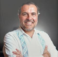 Buenos días: Este año 2020, ha significado el inicio y el cierre de varios  ciclos de vida, de los cuáles estoy muy orgulloso. Precisamente hoy, 3 de  marzo, cumplo 23 años de