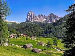 Traditional hotels and beautiful residential buildings from the turn of the century characterise the village of ortisei. Best Ski Resort In The Dolomites Review Of Val Gardena Selva Di Val Gardena Italy Tripadvisor