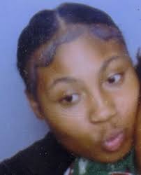 The Brief Sydney Diaz, 15, was last seen Tuesday leaving Solorio Academy  High School. She was wearing khaki pants, a gray sweater, and gray-pink New  Balance shoes. Chicago police ask anyone with