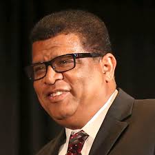 Errol Evans's Instagram, Twitter & Facebook