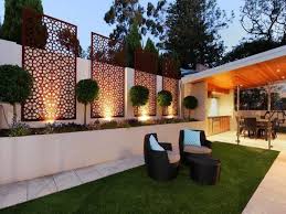 Brise Vue Jardin Et Deco En Acier Corten 30 Idees Splendides Brise Vue Jardin Amenagement Jardin Cloture Jardin