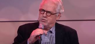 Ernst daniël smid (enschede, 6 mei 1953) is een nederlands zanger en presentator. Ernst Daniel Smid 67 Schrijft Autobiografie Over Pieken En Dalen In Zijn Leven