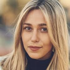 Sally Escobar's Instagram, Twitter & Facebook