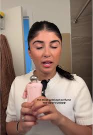 Parfums de Marly Delina: La Perfume que Todos Aman