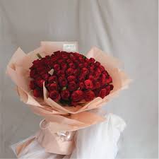 Bouquet of pink roses in box. Valentine S Day Proposal Flower 99 Red Rose Bouquet Afterrainflorist