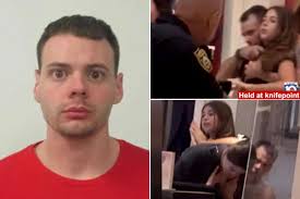 Escaped convict Darien Young holds mother, daughter hostage at Florida  Victoria's Secret