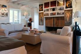 Sejour Coin Canape Et Au Fond Une Cheminee D Agrement Pour Une Ambiance Le Soir Maison A Louer Maison Logement