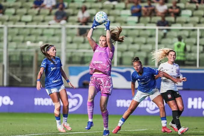 Com gola&ccedil;o, Corinthians vence o Cruzeiro na ida das quartas do Brasileir&atilde;o Feminino