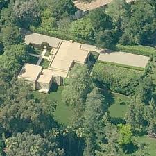 Make your stay in the american riviera® even sunnier with the thoughtful amenities and unbeatable location of la quinta® by wyndham santa barbara downtown. Oprah Winfrey S House In Montecito Ca Google Maps 8