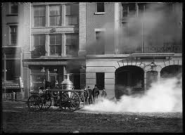 For some it's a point of pride, others an affectation, but it's a commonly articulated lament among new yorkers that the city has changed from its original, rougher, tougher self. Old New York 39 Stunning Shots Of Manhattan Before The Skyscrapers
