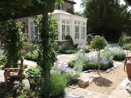 A Formal Courtyard Garden Near York Designer Garden Garden Design Courtyard Garden Modern Landscaping