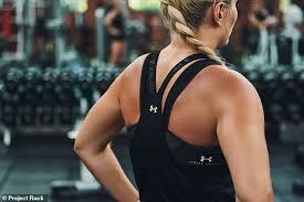On thursday it was announced, at the seminole hard rock hotel and casino in hollywood, that lionel messi will serve as the global company's brand ambassador for the next five years. Lindsay Vonn Puts Her Chiseled Abs Front And Center As Under Armour Ambassador Sports New Collection Aktuelle Boulevard Nachrichten Und Fotogalerien Zu Stars Sternchen