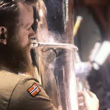 Det er en glede å spille med disse karene her; Gjermund Silset, Jovan  Pavlovic og Erik Nylander utgjør Jovan Pavlovic trio. Ukas bandleder er  trombonist Helge Sunde. Ta turen til @byscenen på