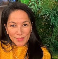 More exciting puzzle news. My agent, the amazing Joseph Tate at Tate  Licensing has been getting my artwork in Germany and Europe. My puzzles are  now with Schmidt puzzles.