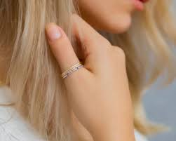 Seperti cincin dengan permata berasal dari kata dasar cincin. Inilah Arti Dan Makna Letak Cincin Di Masing Masing Jari Kamu Idn Times Jabar
