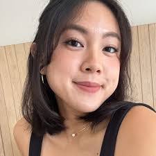 Naomi Choi's Instagram, Twitter & Facebook