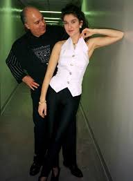 Celine dion has had 1 relationship dating back to 1989. Celine Dion Rene Angelil S Romance Remembered A Timeline Entertainment Tonight
