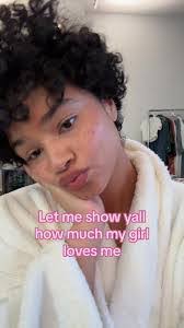 Kimberly Mohan's Instagram, Twitter & Facebook