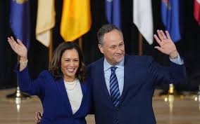 Spätestens nach diesem auftritt dürften modefans die outfits von ella emhoff verstärkt ins visier nehmen: Kamala Harris S Husband Doug Emhoff To Be First Second Gentleman The Hindu