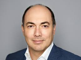 Rodrigo Vela's Instagram, Twitter & Facebook