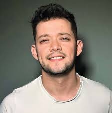 Ethan Brunton's Instagram, Twitter & Facebook