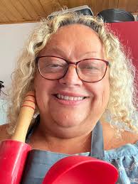 Back in the kitchen again- I must say I do enjoy cooking