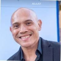 Loren Gardner's Instagram, Twitter & Facebook