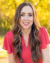 Madeleine Horn's Instagram, Twitter & Facebook