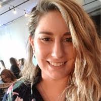 Keri Lyons's Instagram, Twitter & Facebook