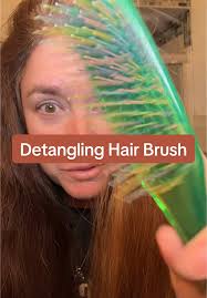 A detangling brush that detangles the big knots. #hairhacks #knotless  #hairbrush #smoothhair #longhairdontcare