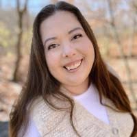 100+ perfiles de «Sara Lacey»