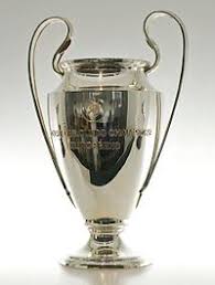 Nazywany jest różnie, oficjalnie funkcjonuje jako trofeum ligi europy uefa, ale w przeszłości występował również jako puchar uefa (coupe uefa). Liga Mistrzow Uefa Wikipedia Wolna Encyklopedia
