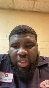 Darius Daye (@dariusdacomedian)’s video of flight instant replays