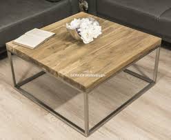 In einem kleinen zimmer kann ein großer, massiver tisch überproportional wirken, in einem großen zimmer wird ein kleiner tisch kaum wahrgenommen. Kleiner Couchtisch Aus Holz Serie Miro Der Tischonkel