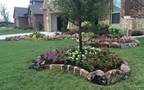 Lift the drab uniformity of your lawn by creating interesting patterns and pathways through it. 30 Brilliant Garden Edging Ideas You Can Do At Home Garden Lovers Club