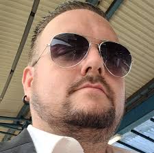 What time is the secret band meant to be on?