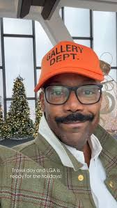 Geoffrey Lamont Holder (August 1, 1930