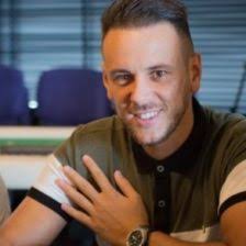 A vida é feita de escolhas. Claudio Coelho Na Luta Pelos 30 000 Para O Campeao Do Cep Madrid 2017 Pokerpt Com