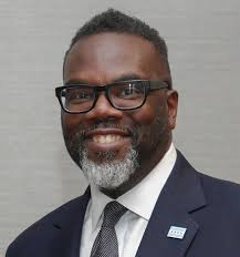 Dozens shot in Chicago over Labor Day as Democrat leaders defiant against  federal support