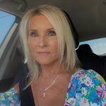 Leeann Wootton's Instagram, Twitter & Facebook