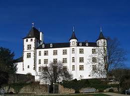 379 likes · 6 talking about this · 17 were here. Liste Von Burgen Und Schlossern Im Saarland Wikipedia