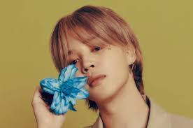 Amber Lima's Instagram, Twitter & Facebook